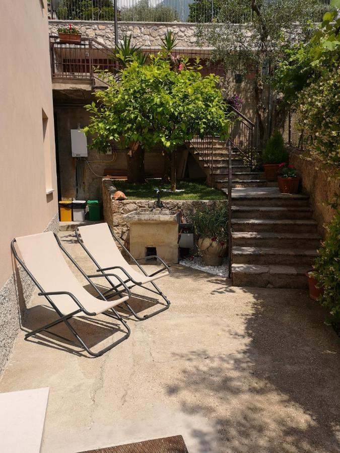 Casa Consolati Lägenhet Brenzone sul Garda Exteriör bild